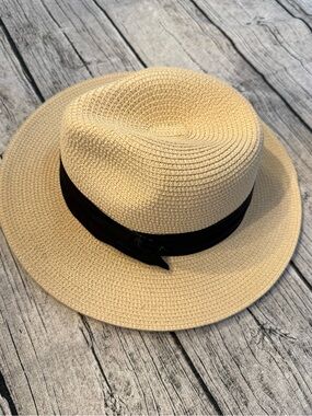 ☀️ Like new. Fedora Straw Sun Hat - Natural Beige
